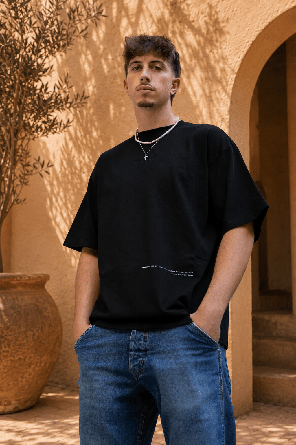 Lisan Tee Black - Romani Culturewear